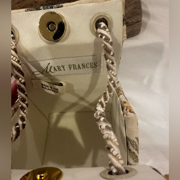 Mary Frances Stunning Women's Elegant Bag - Picture 8 of 9